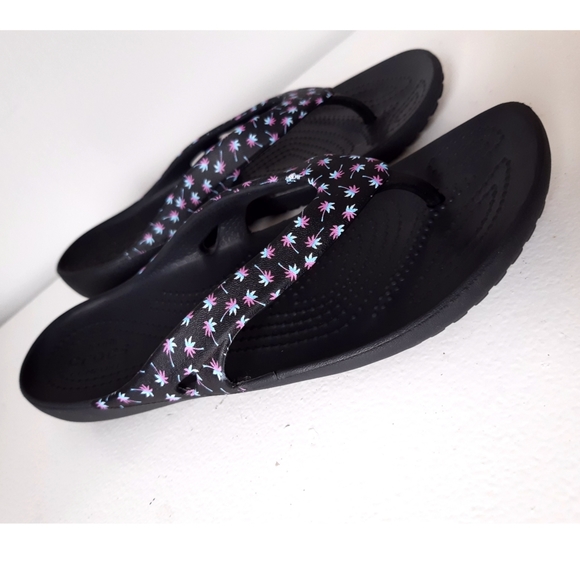 Crocs | Palm Tree Print Flip Flop - Picture 1 of 2